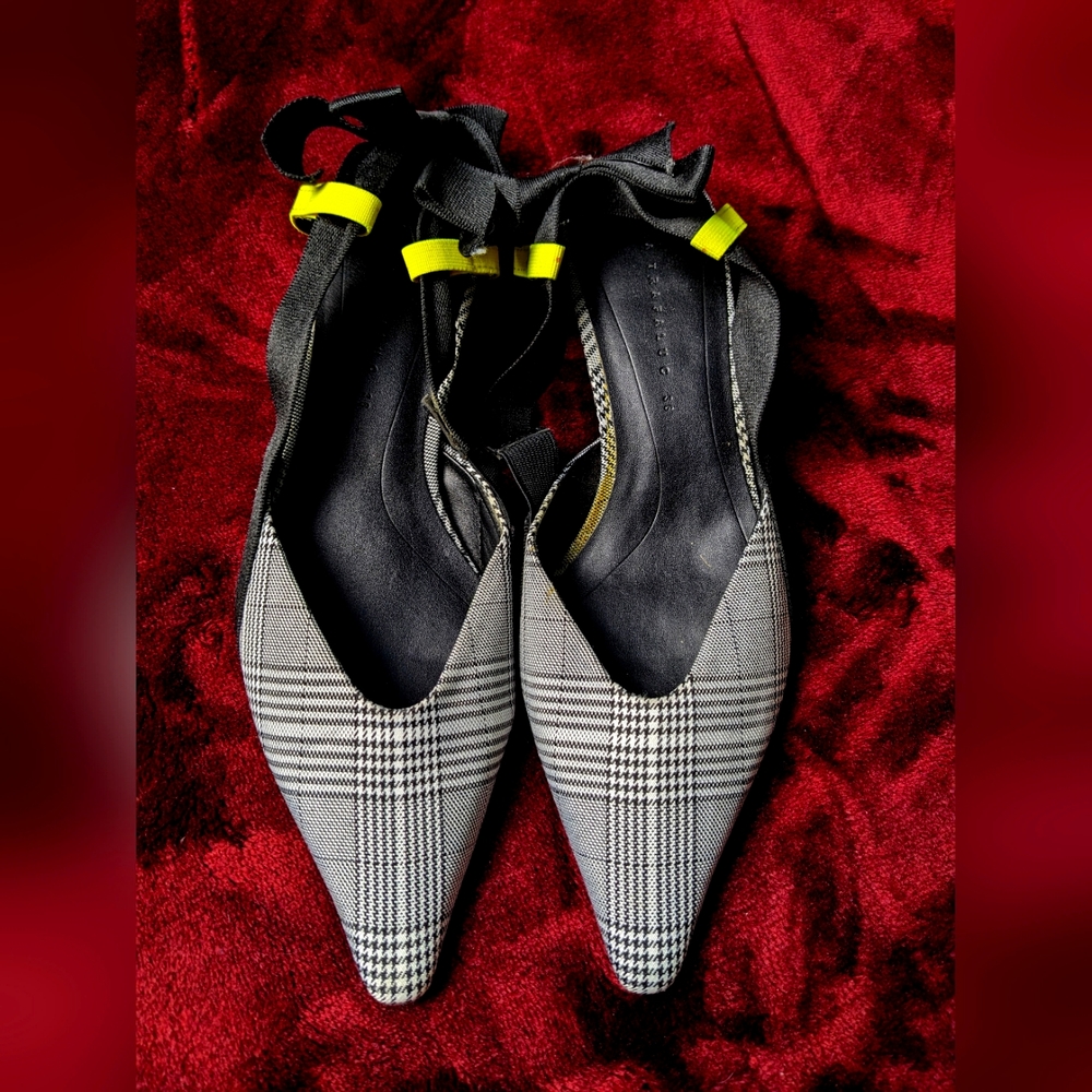 Zara Trafaluc Kitten Heel Size 6
